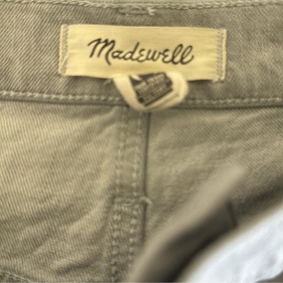 Madewell Slim Demi-Boot Denim Jeans
Ladies Size 31 - Picture 5 of 8